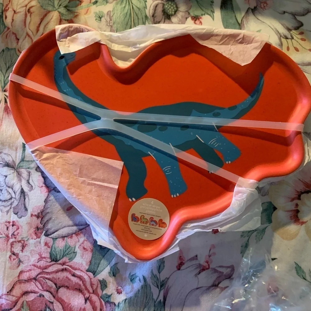 Red Dinosaur Shaped 4 Trays - Picture 2 of 4